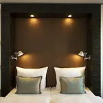 Hotel One Berlin-spittelmarkt 3*